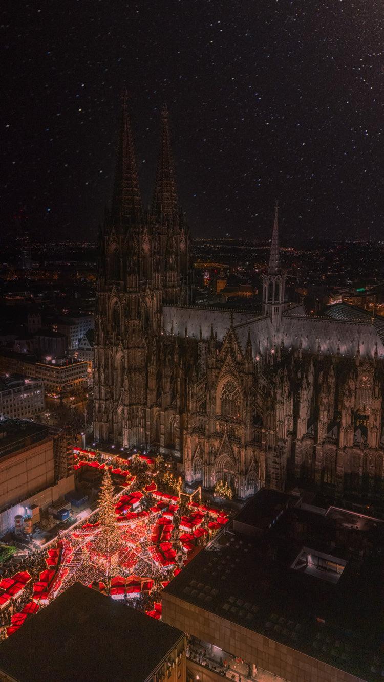Christmas Market at Cologne Cathedral | Germany - Etem Visuals