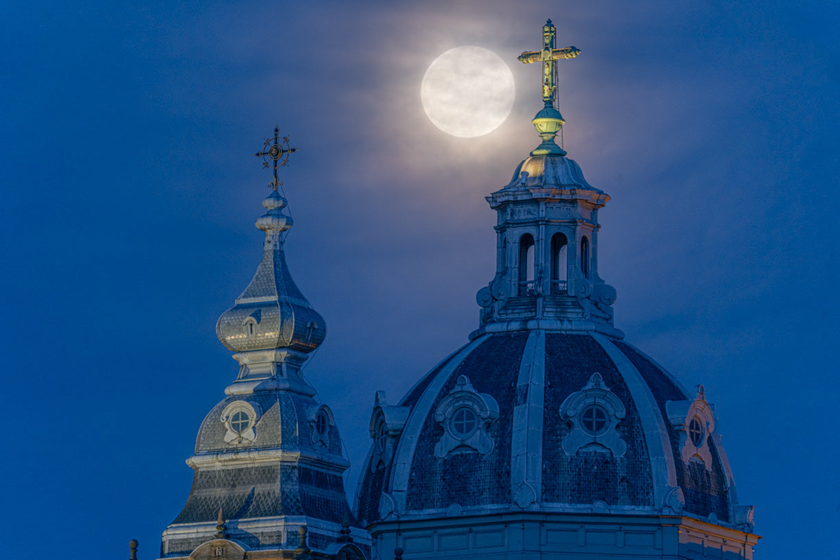 Full Moon in Amsterdam - Etem Visuals