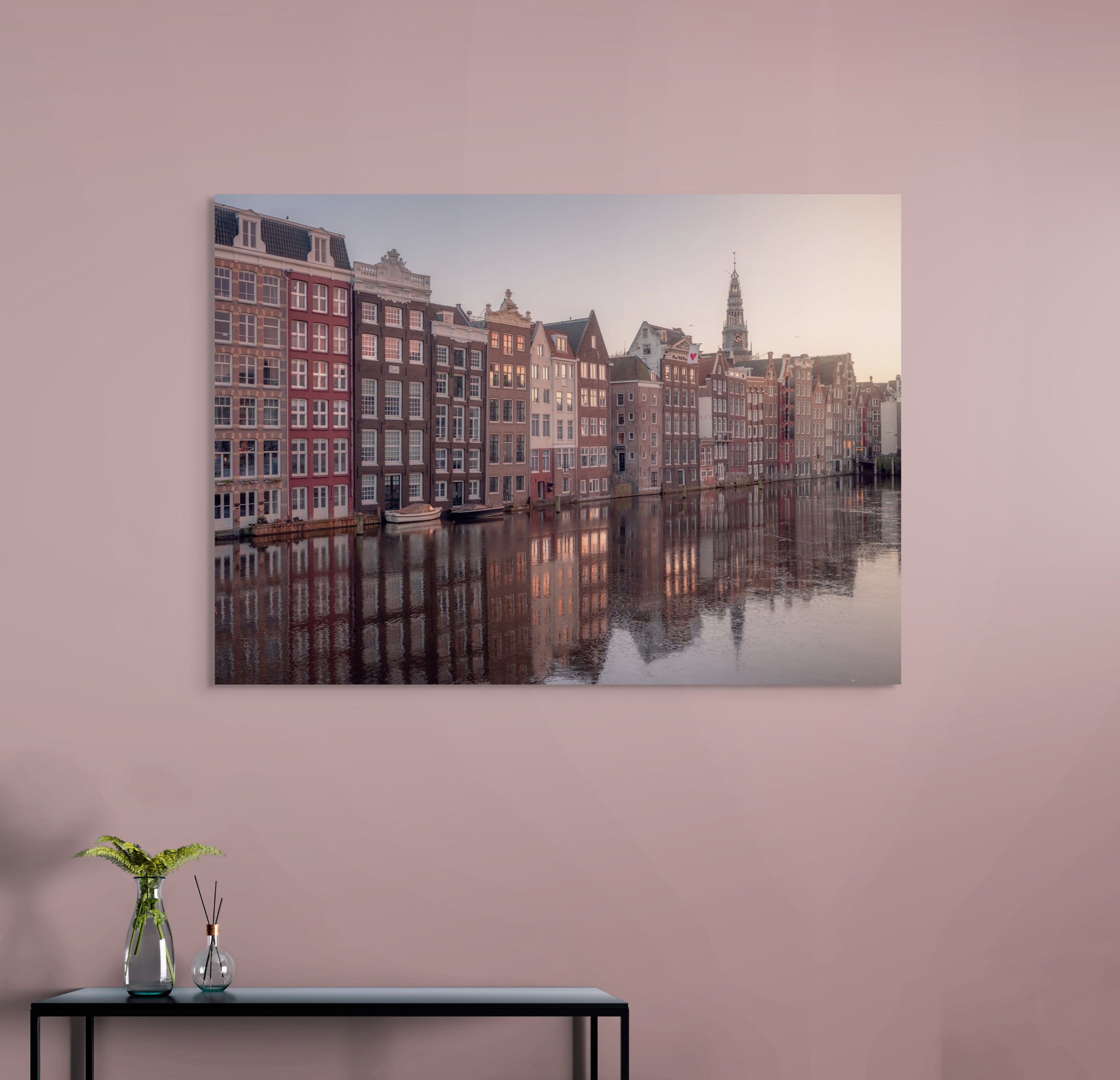 EtemVisuals-Golden_Hour_Reflections_in_Damrak